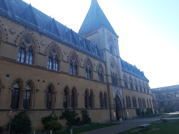 Oxford University Students Private Taxi Transfer to or From Heathrow Airport - Additional Information