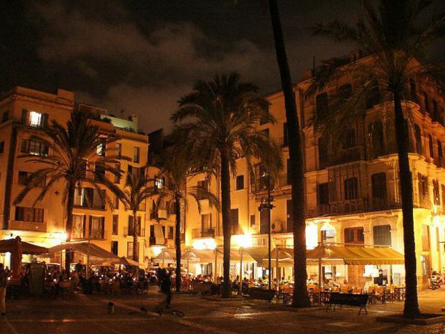 Palma De Mallorca: Old Town Atmospheric Evening Tour - Customer Reviews and Ratings