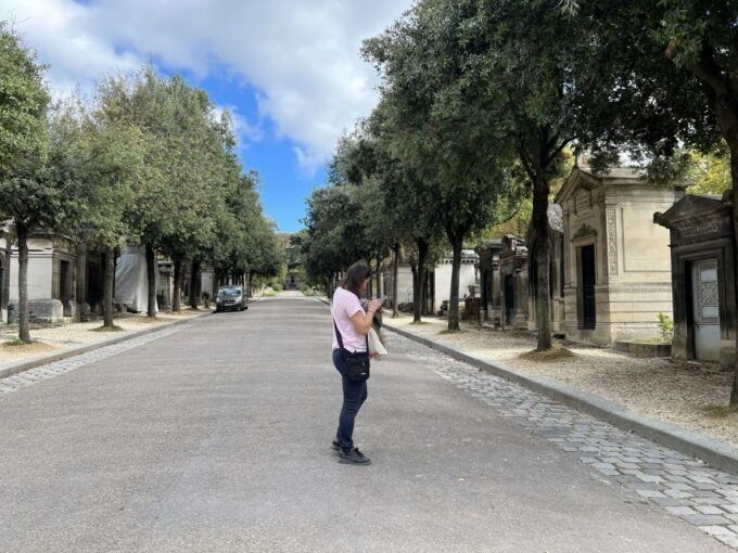 Paris: Haunted Père Lachaise Cemetery Guided Tour - Review Summary