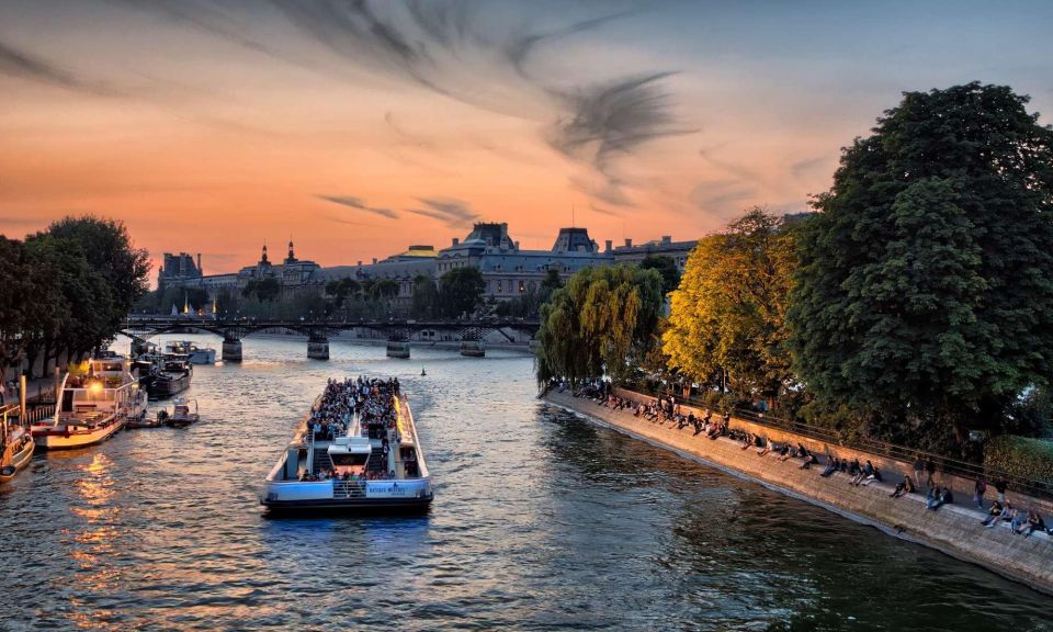 Paris: Louvre Museum & River Cruise Priority Access Tickets - Customer Reviews