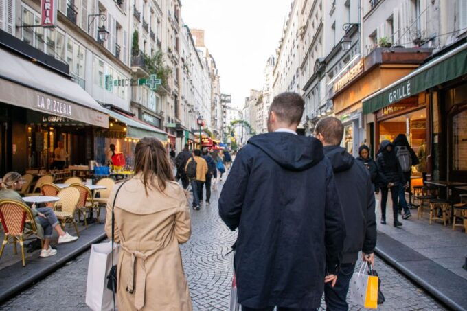 Paris: Private Christmas Food Tour With Local Guide - Common questions