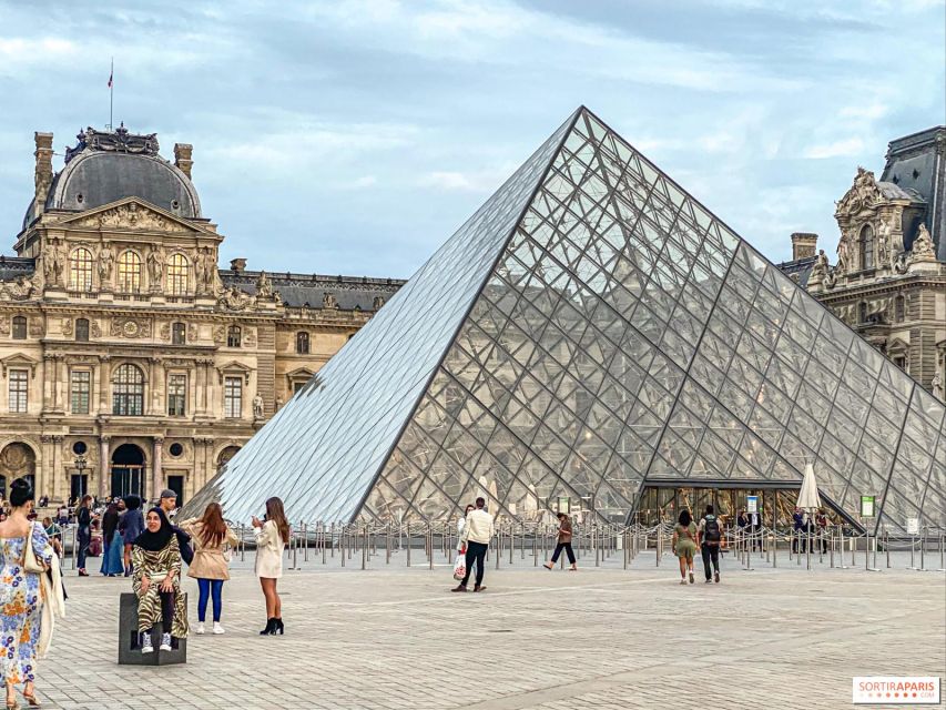 Paris: Private City Tour for 1 to 3 People - Detailed Description