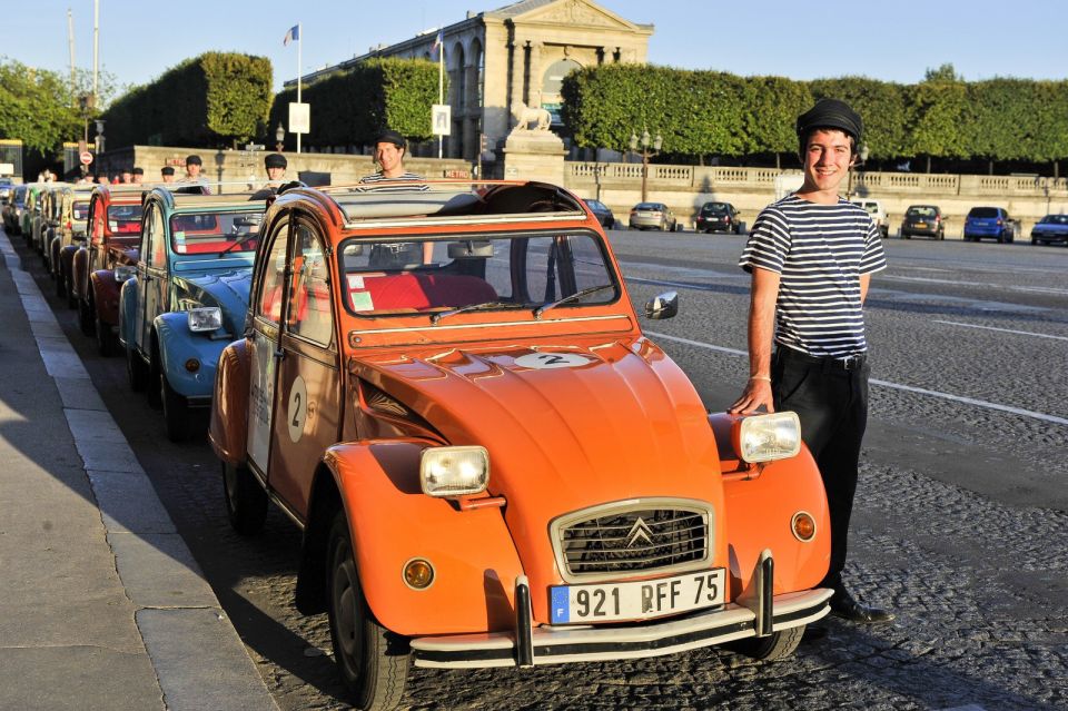 Paris: Private Little-Known Places Tour in Citroën 2CV 2h - Live Tour Guides