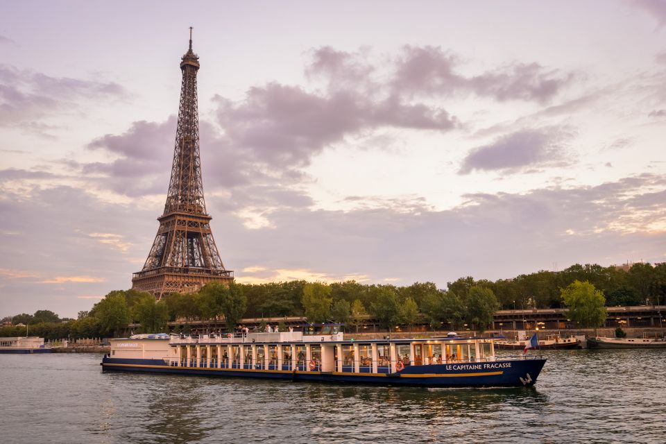 Paris: Romantic Cruise With 3-Course Dinner on Seine River - Review Summary