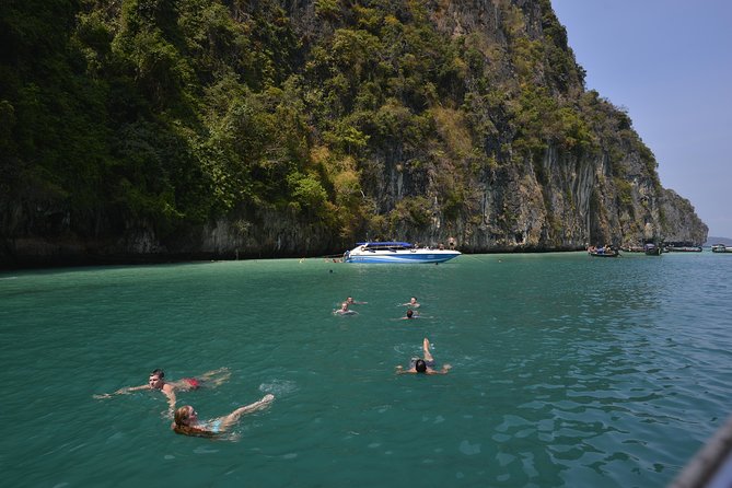 Phi Phi Khai Islands Tour by Speed Boat - Lunch on Phi Phi Islands