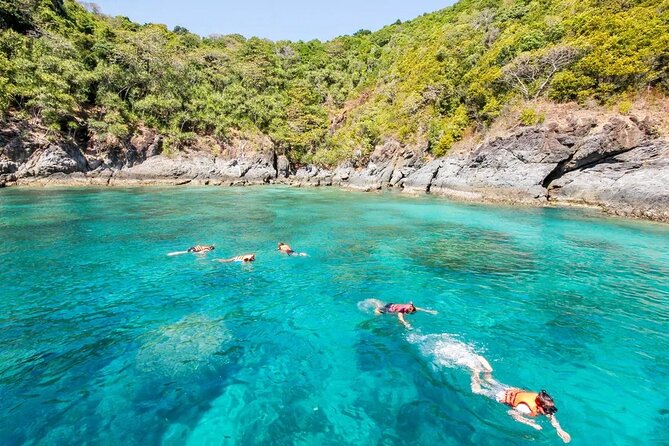 Phuket - 4 Phi Phi Islands 9 Points Snorkel Canoe Paddle Board by Speed Boat - Speed Boat Ride