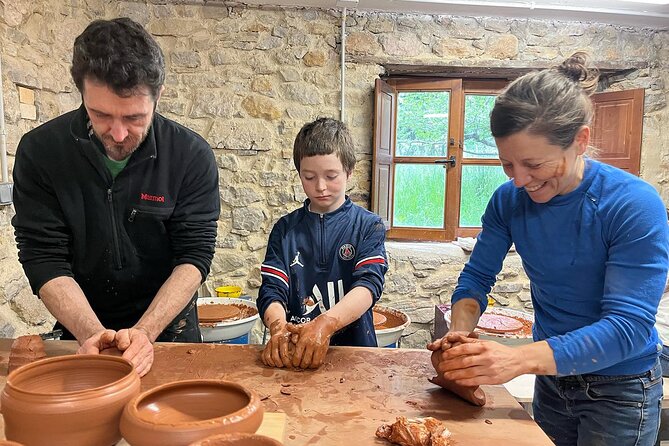 Pottery Workshop With Clay in the Middle of Nature - Booking and Reservation Details