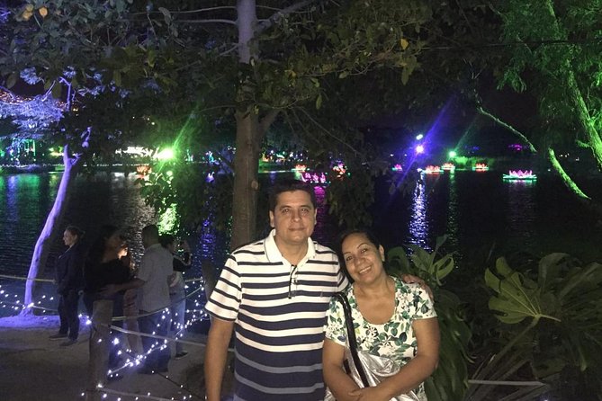 Private Christmas Lights Tour in Medellin - Common questions