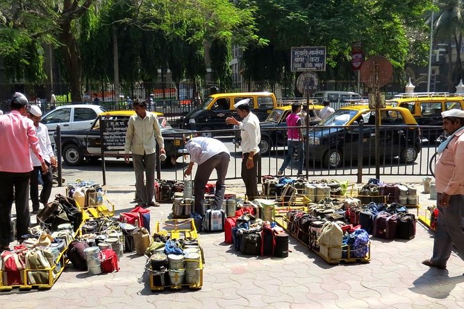 Private Dharavi Slum, Dabbawala & Dhobi Ghat Tour Mumbai - Common questions