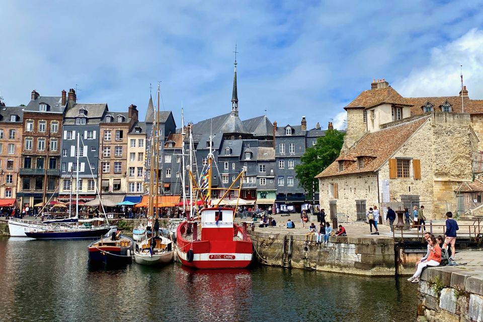 Private Live-guided Mont Saint-Michel, Honfleur by Mercedes - Inclusions