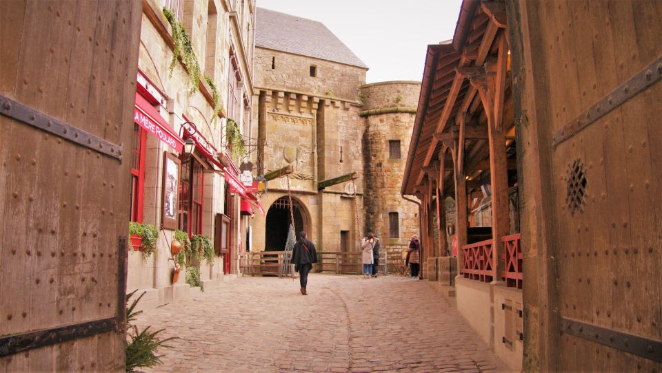 Private Mont Saint-Michel Family Walking Tour - Customer Reviews