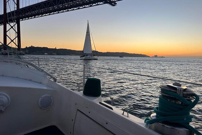 Private Sunset in a Charm Boat Tour in Lisbon - Key Directions for Your Sunset Adventure