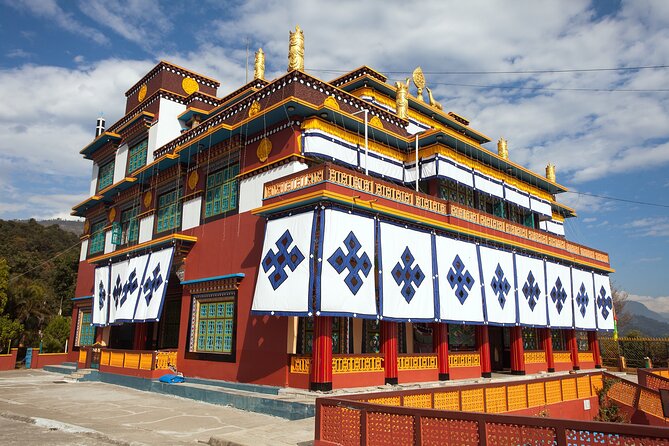 Private Tibetan Cultural Tour to Tibetan Settlements in Pokhara