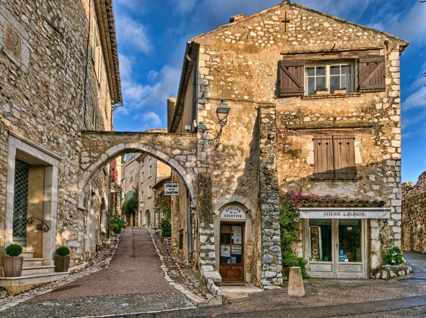 Private Tour: the Most Beautiful Medieval Villages, Full Day - Additional Information