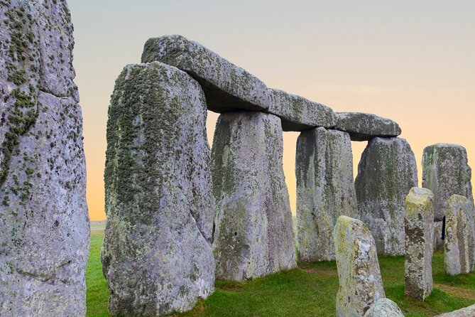 Private Tour to Stonehenge & Avebury From London - Unique Product Code