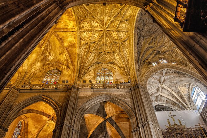 Private Visit to the Cathedral and Giralda of Seville Tour - Minimum Travelers and Verification Process
