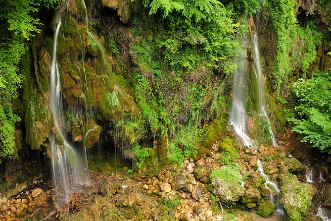 Provencal Countryside, Medieval Village & Lake Private Tour - Historical Landmarks Visited