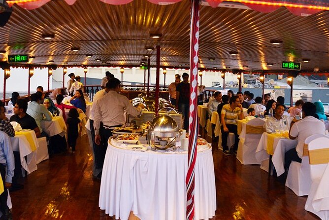 Romantic Dhow Cruise in Marina With International Buffet Dinner With Live Shows - Live Shows and Entertainment