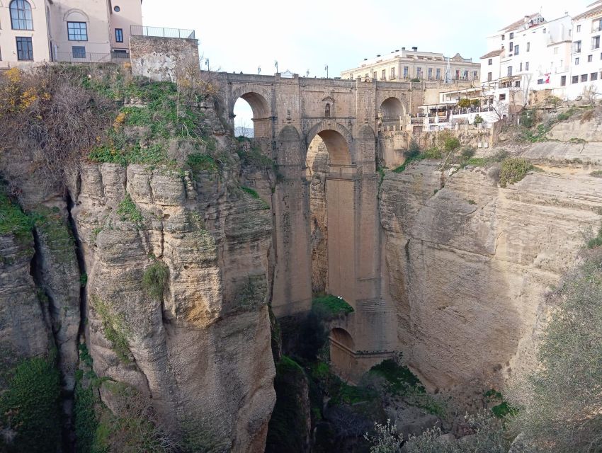 RONDA: Guided Tour With Typical Local Tasting - Main Tourist Attractions
