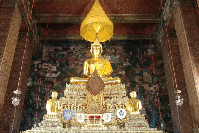 Royal Grand Palace and Famous Temples - Serenity of Wat Traimit