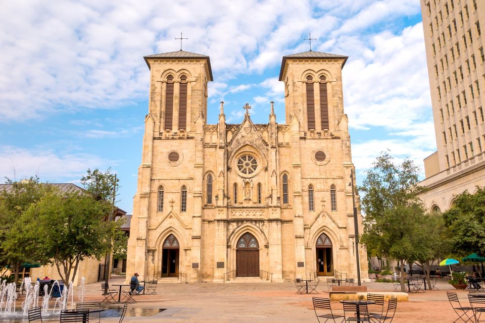 San Antonio: Icons of San Antonio Walking Tour - Experience Highlights