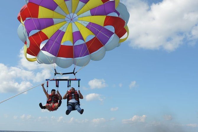 San Miguel De Cozumel Parasailing Experience With Beach Break - Common questions