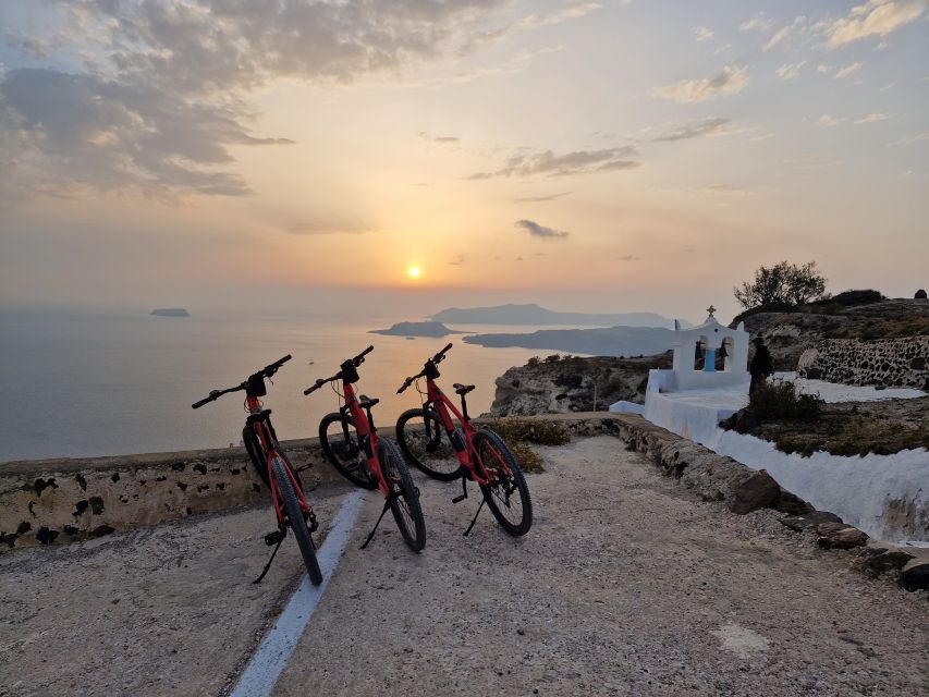 Santorini: E-Bike Sunset Tour Experience - Detailed Tour Itinerary
