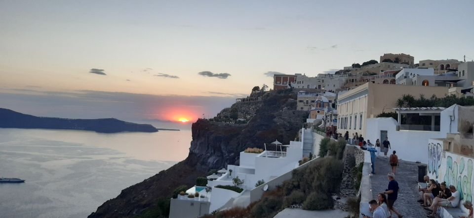 Santorini: Private Sightseeing Half-Day Tour - Detailed Itinerary