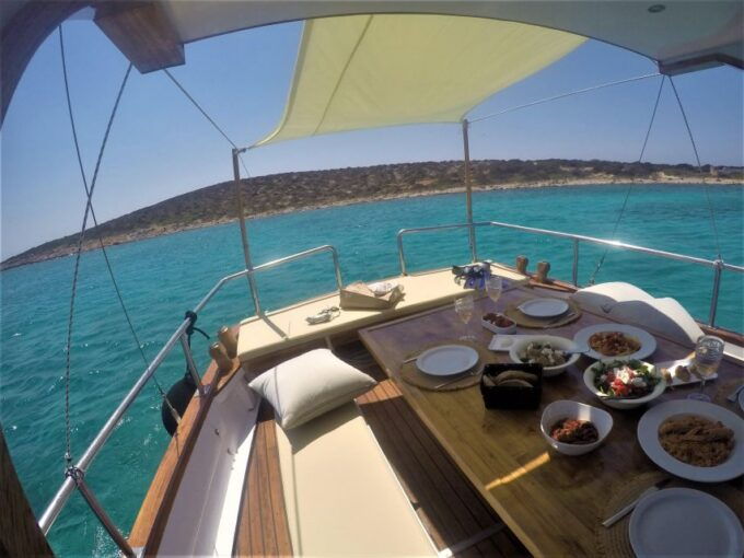 Semiprivate Kaiki Cruise to Antiparos & Despotiko With Lunch - Additional Information