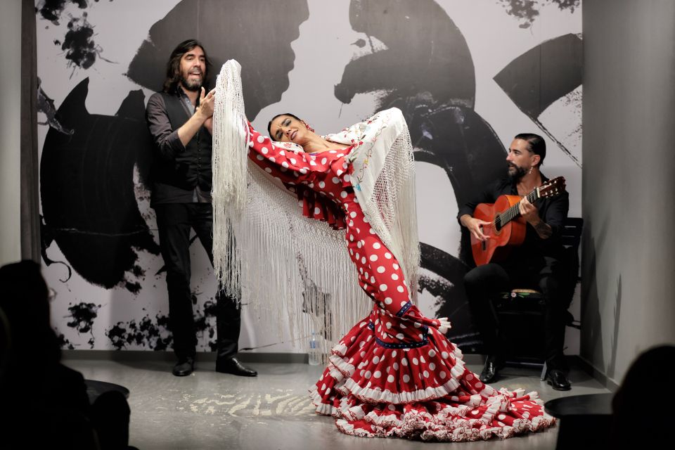 Seville: Flamenco Show Ticket at the Foot of the Giralda - Pricing and Booking