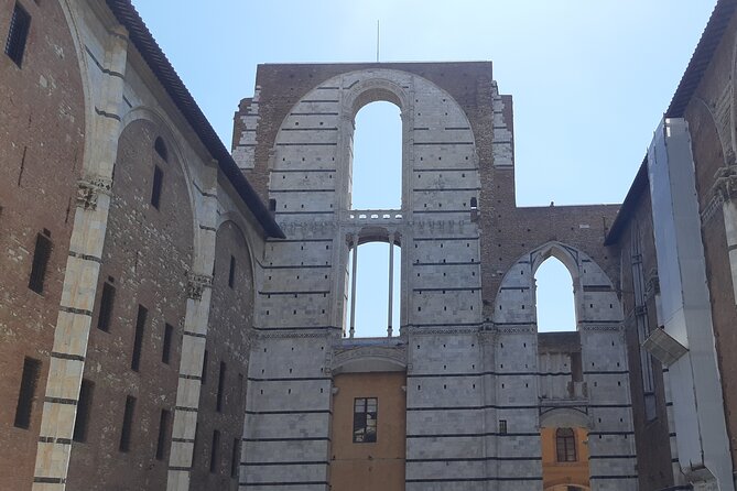 Siena Cathedral: Shrine of Treasures. - Visitor Experience