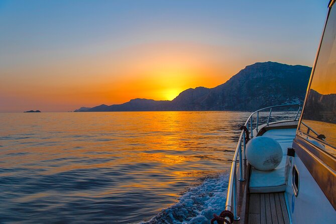 Small Group Amalfi Coast Sunset Cruise Experience - Traveler Interaction