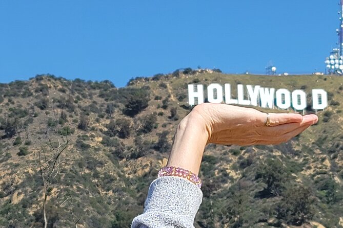 Small Group Private Hollywood Sign & Hills Tour-Free Bottled Water - Common questions