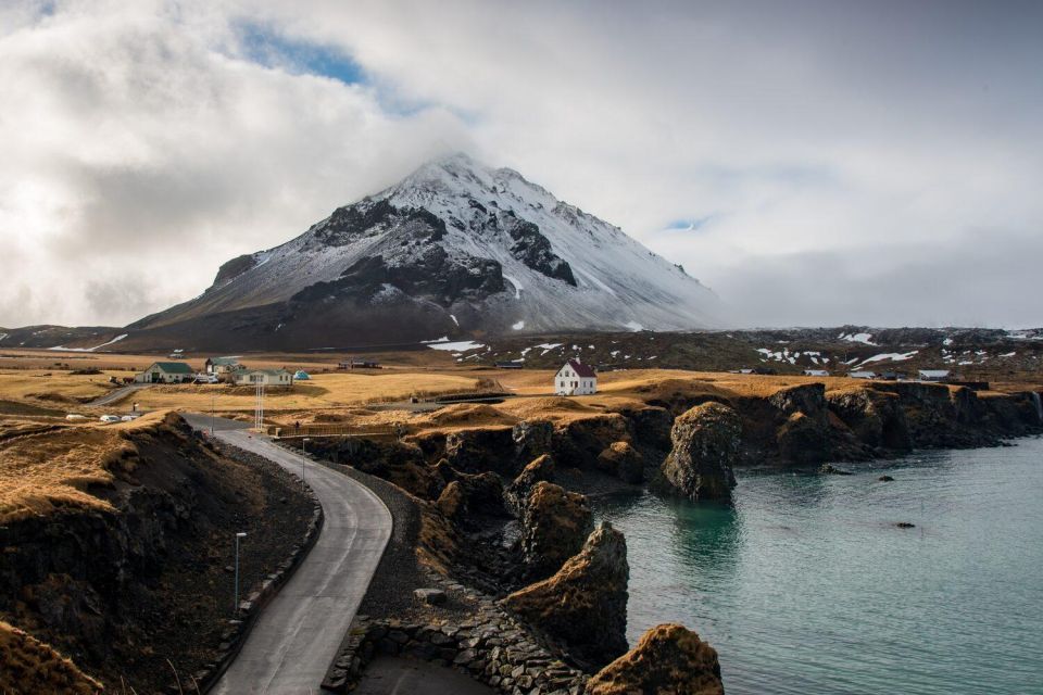 Snaefellsnes Peninsula and Kirkjufell Small-Group Tour - Small-Group Experience