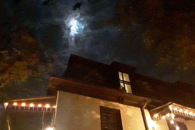 Spirits With the Spirits Haunted Pub Crawl - Drinks Included - Last Words