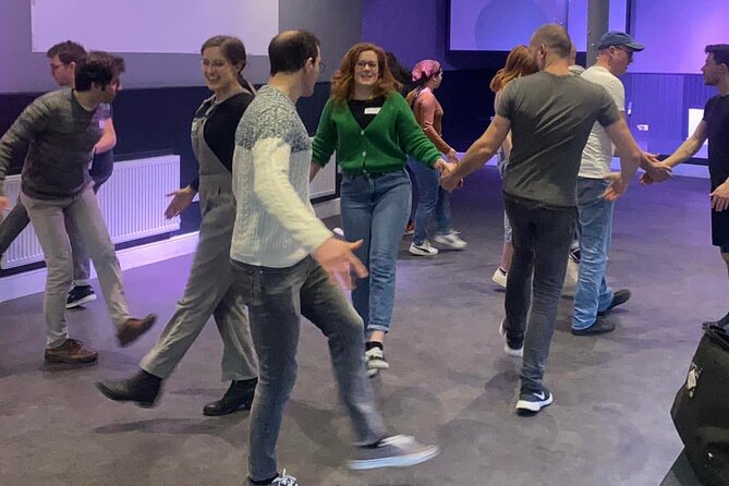 Swing Dancing Class With London Locals - Booking Information
