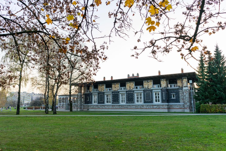 The Deadly Tour - Ljubljana Cemetery Tour - Reservation Details