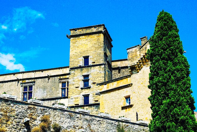 The Picturesque Luberon Villages of Lourmarin, Lauris, Cucuron & Bonnieux - Village of Lourmarin