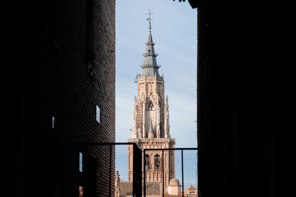 Toledo: Cathedral Tour With a Local Guide - Cathedral Exploration