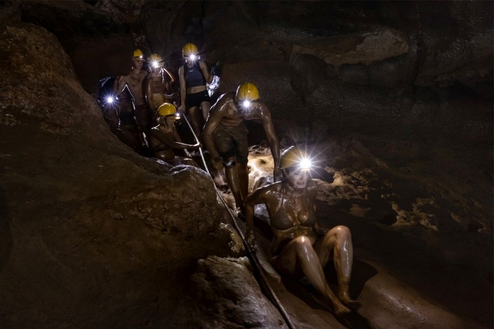 Tour Phong Nha-Ke Bang National Park 2 Days 1 Night - Common questions