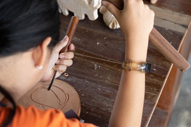 Traditional Wood Carving Workshop - Reviews, Ratings, and Media Display