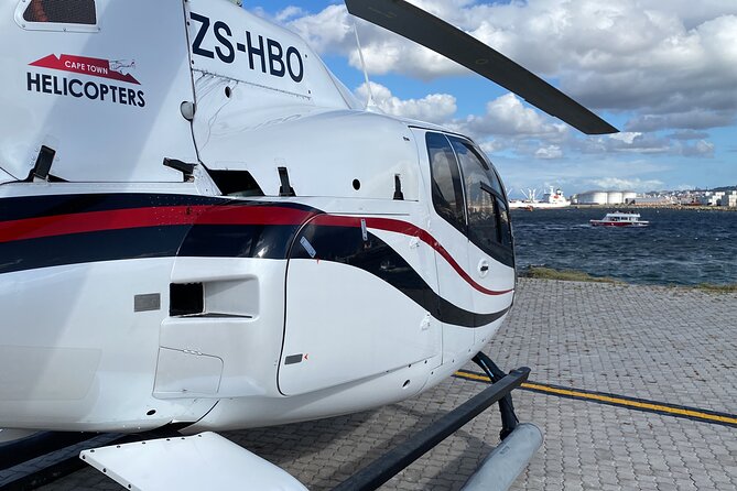 Two Oceans Scenic Helicopter Flight From Cape Town - Return to V&A Waterfront Landmark