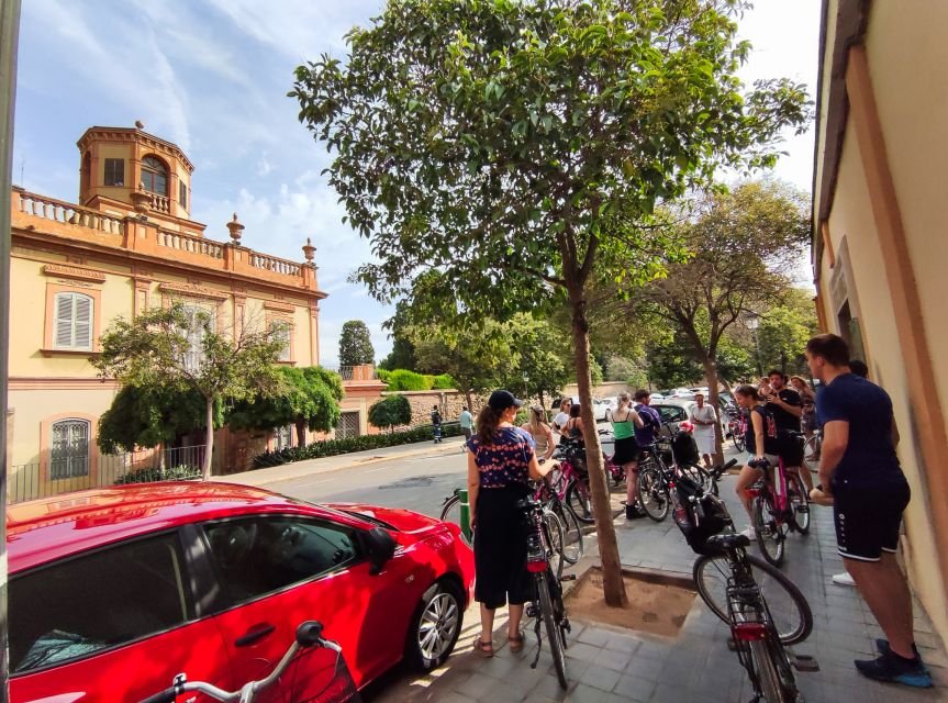 Valencia: City Highlights Guided Bike Tour - Customization Options and Customer Ratings