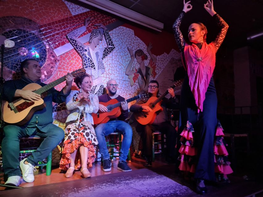 Valencia: Flamenco at Toro Y La Luna With Drinks or Dinner - Insider Tips