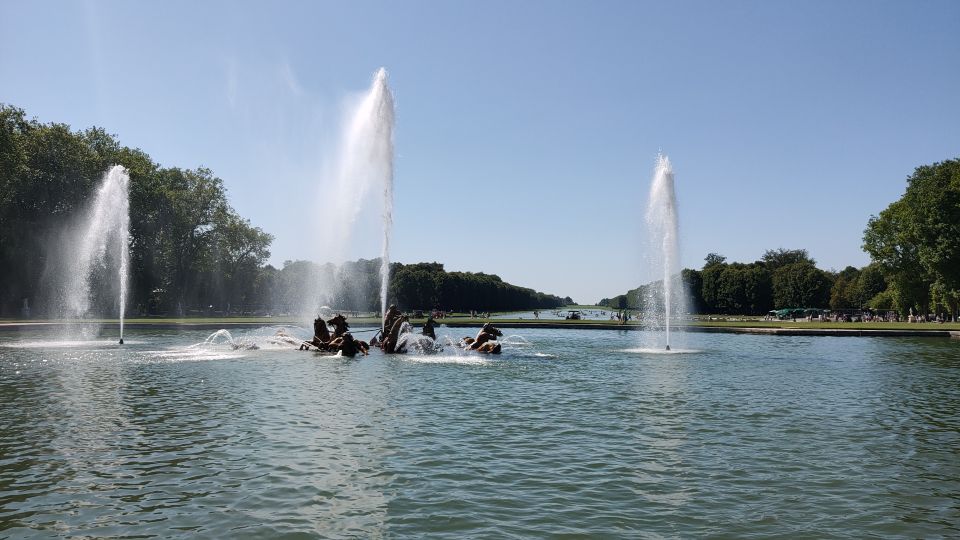 Versailles: Skip-the-Line Palace Guided Tour - Tour Experience