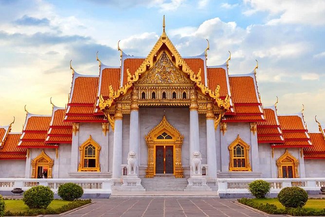 Wonderful Bangkok Tour - Wat Phra Kaew, Wat Trimit, Wat Pho & Wat Benchamabophit - Common questions