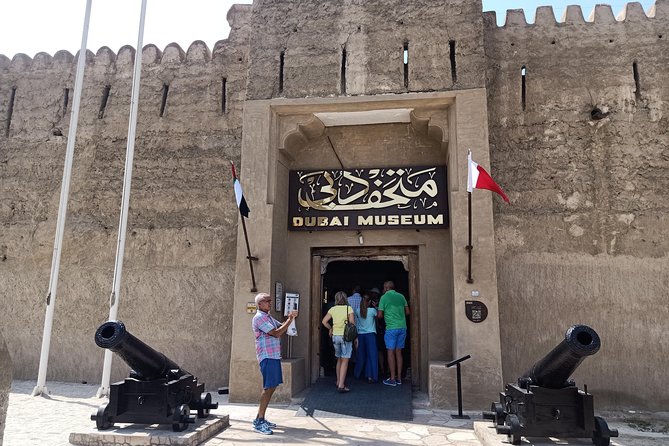 6 Hours Modern and Traditional Half Day Dubai City Tour - Key Points