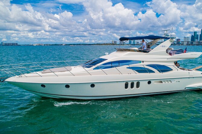 62 Azimut Yacht Charter With Captain and Mate - Key Points
