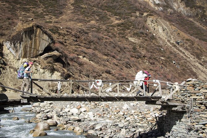 10 Days Manaslu Circuit Trek in Larke La Pass - Safety and Health Tips