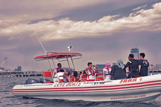100 Minutes Speedboat Thrilling Adventure in Dubai - Capture Stunning Photos Along the Way